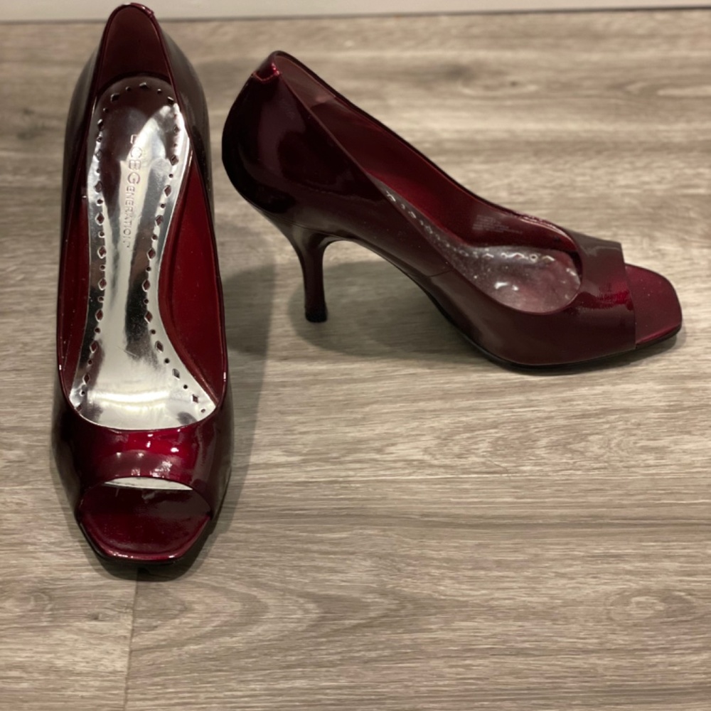 BCBGeneration cherry red open toe heel - Picture 3 of 6